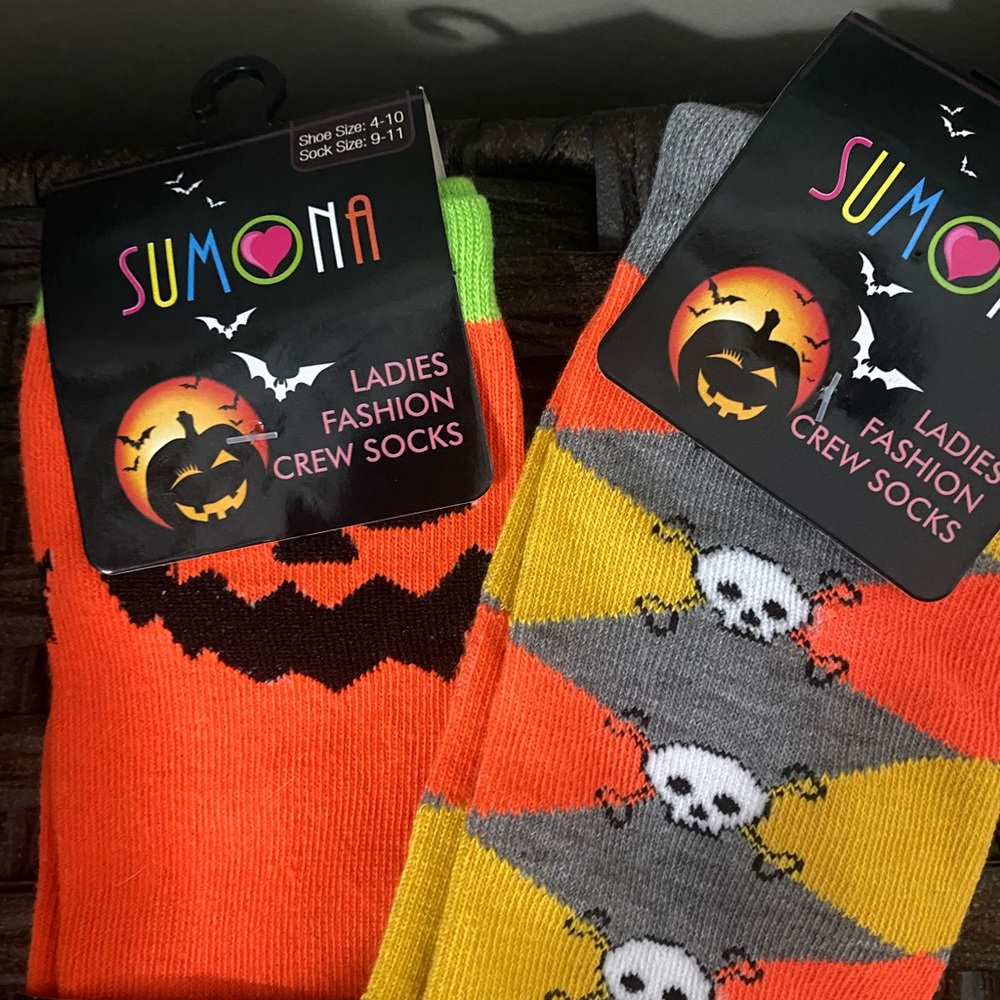 Halloween Women’s Socks 2 pairs NWT